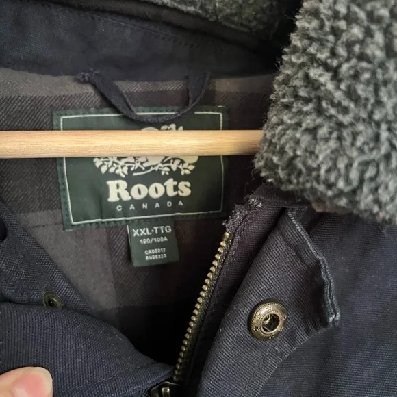 Roots Winter Jacket with Fur neck, Trucker style - Picture 4 of 4